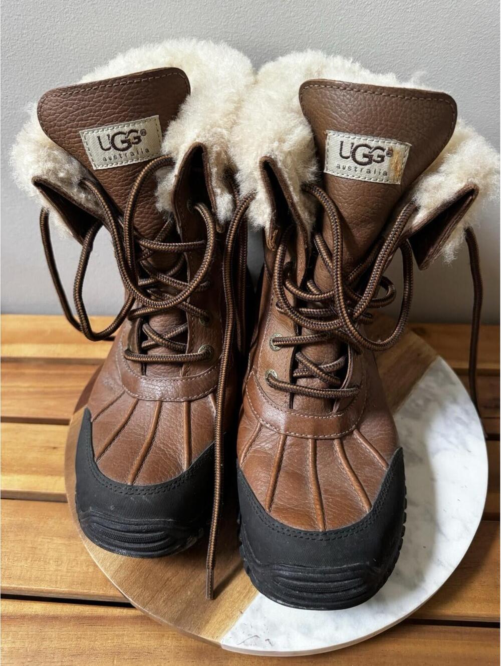UGG Adirondack II Australia Women's Snow Leather Boots Brown Size: 8